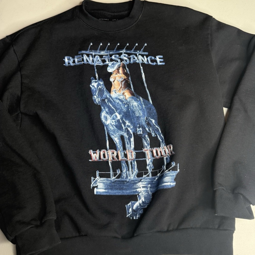 Beyonce Renaissance World Tour Merch Sweater Size M Pullover Crewneck Sweatshirt